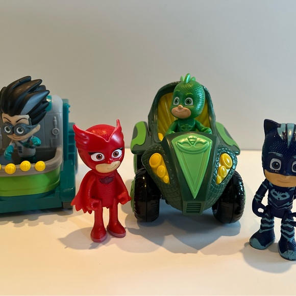 PJ Mask Hero & Villains & Their Rides - PJ Mask Lot - Picture 10 of 16